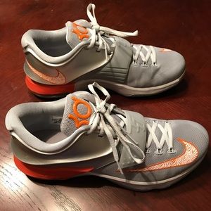 I am selling the Wild West KD’s (KD VII).